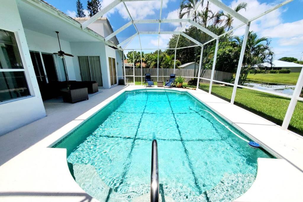 Our Beautiful Florida Vacation Home With Heated Pool Port St. Lucie Ngoại thất bức ảnh