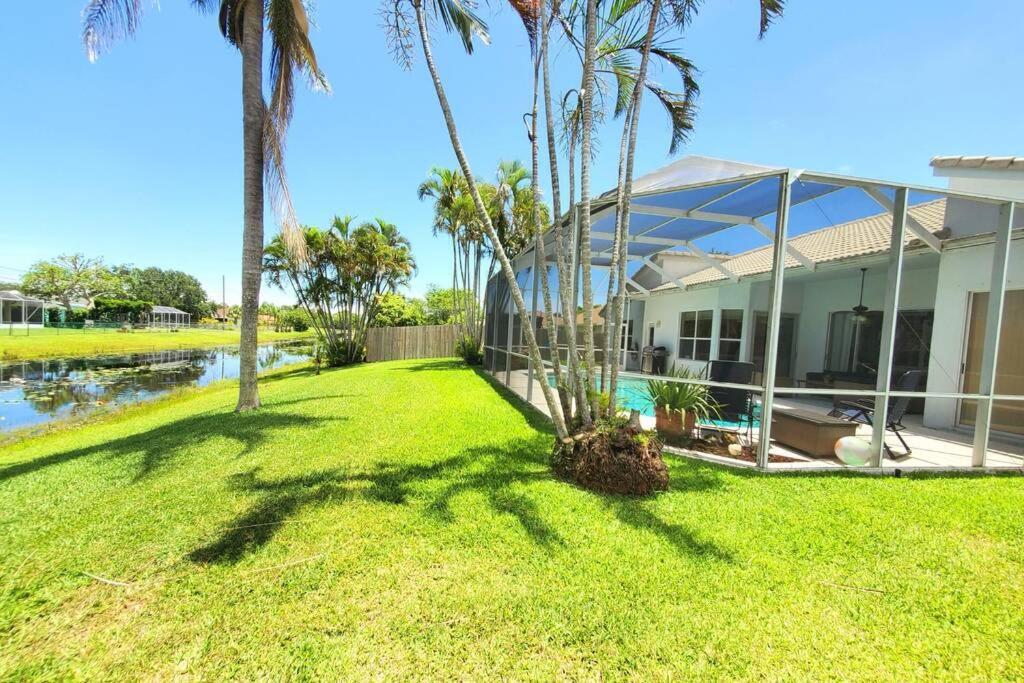 Our Beautiful Florida Vacation Home With Heated Pool Port St. Lucie Ngoại thất bức ảnh