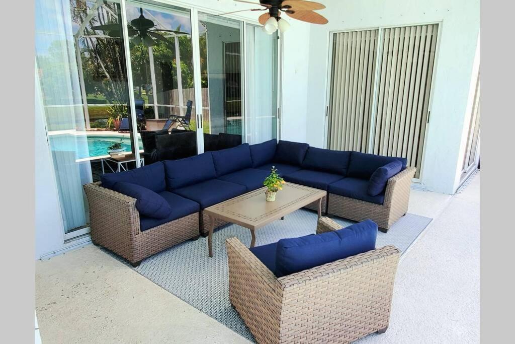 Our Beautiful Florida Vacation Home With Heated Pool Port St. Lucie Ngoại thất bức ảnh